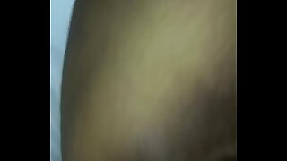 Indian Wife&rsquo_s pussy rubbed and licked by total stranger