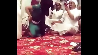 Muslim Slut ass shake