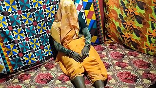 दोस्त की बीवी को खूब चोदा नंगा कर के हिंदी में अश्लील