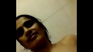She is trying to seduce me