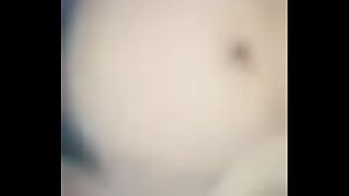 Horny Desi Wife FULL VIDEO HD Link http://j.gs/DZP2