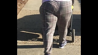 Jiggly thick indian butt. Im back for more