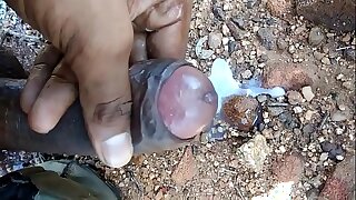 My Mastrubation video in the open field