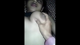 बड़े चूचे वाली दीदी को लंड पर बिठा लिया