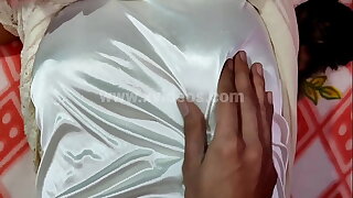 मामा की लड़की की चुदाई जयपुर में गांड में ज़बरदस्ती मत करो दर्द होता है